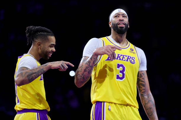 D’Angelo Russell Applauds Anthony Davis’ Leadership