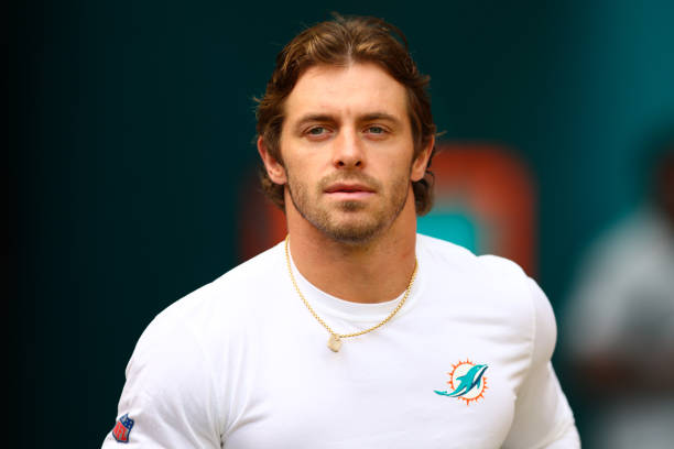 Miami Dolphins Fans React to Braxton Berrios’ Farewell on Social Media
