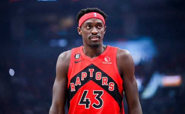 “Uncertain Future: Pascal Siakam’s Potential Stay with the Toronto Raptors Amidst Trade Speculation and Contractual Complexities”