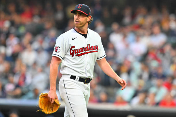 “MLB Trade Rumors: Cincinnati Reds Eyeing Shane Bieber, Possible Trade Proposal Revealed”