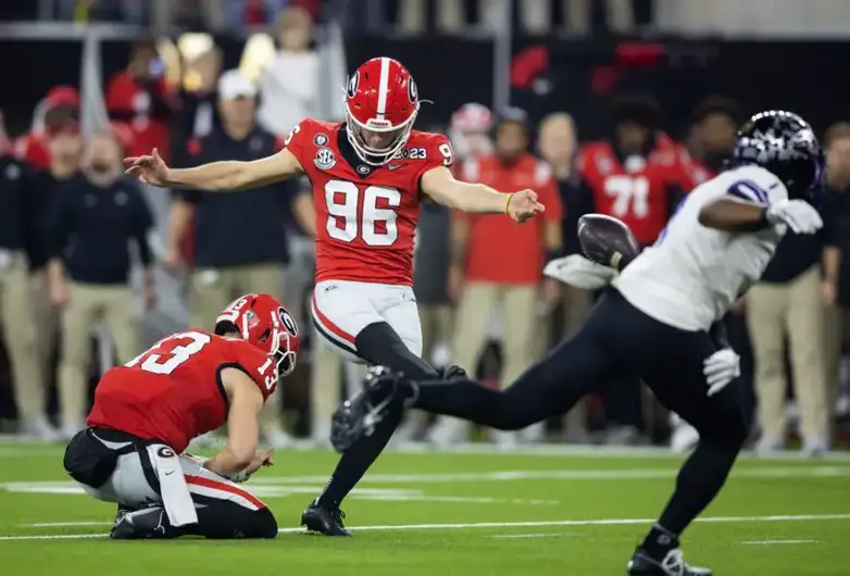 The Green Bay Packers have signed a new kicker. 967sport The Green