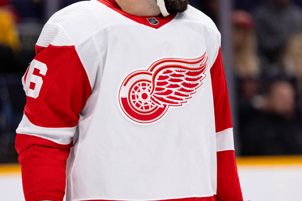 Yzerman to Meet with Top NHL Agents This Week