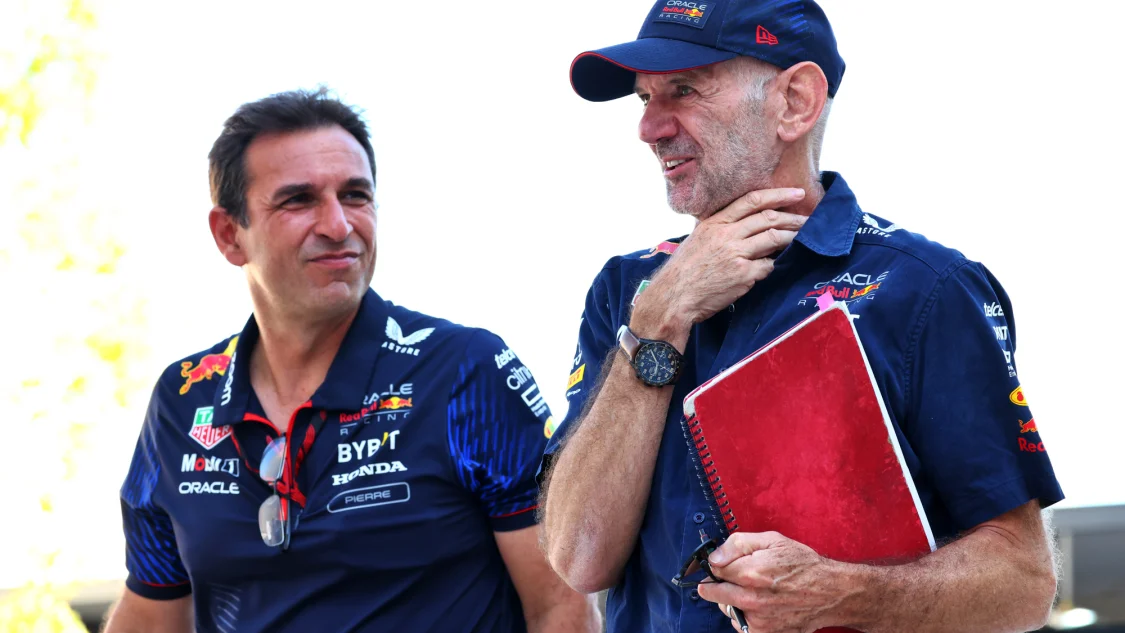 Ferrari is chasing the leader of Red Bull using strategies similar to the “Hamilton effect.”