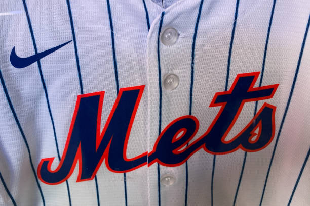 The New York Mets suffer the loss of one of their key starting pitchers.