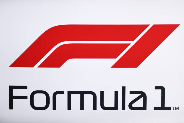 What factors contribute to Fernando Alonso’s deliberation in the driver market…