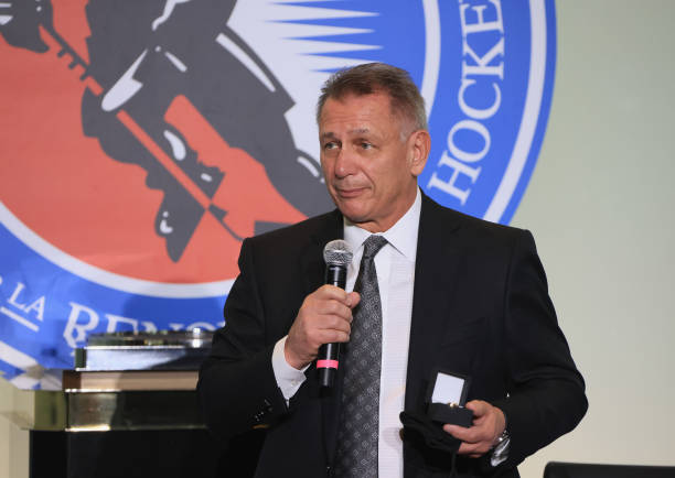 What does Ken Holland need to prioritize for the Edmonton Oilers as the trade deadline approaches?