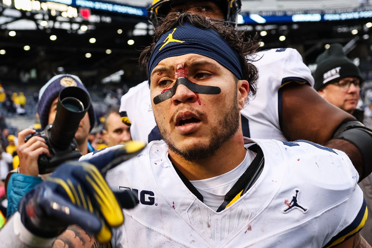 Scouting Report: RB Blake Corum is overrated in the NFL Draft.