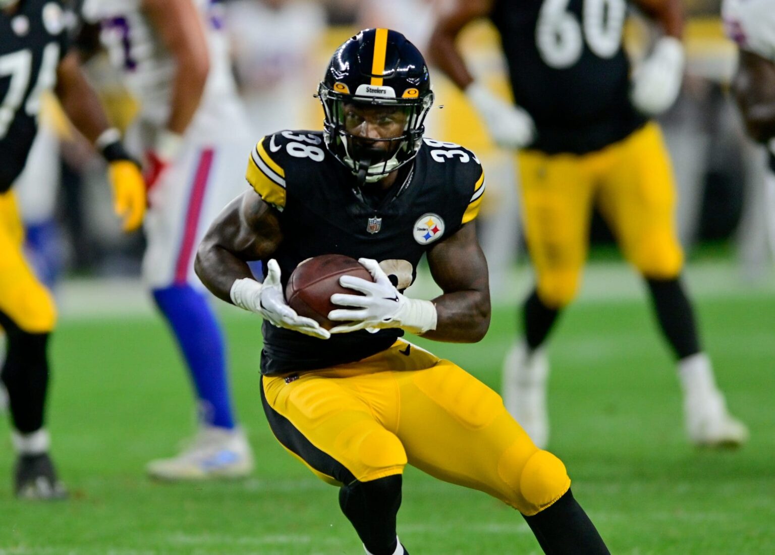 Tiger-Cats Bolster Running Back Depth with Signing of Greg Bell