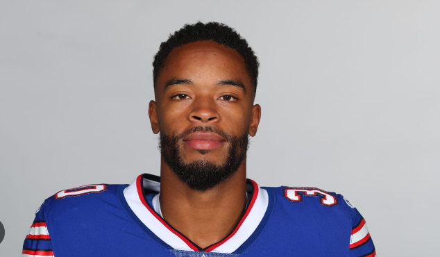 The Panthers have reached a massive agreement with Bills cornerback.