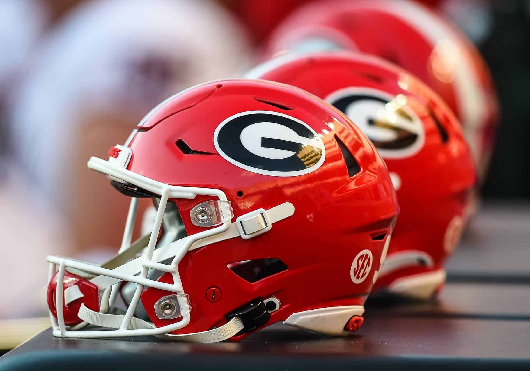 22-Year-Old star Emerges as Top Wide Receiver Target for Georgia’s 2025 Class…