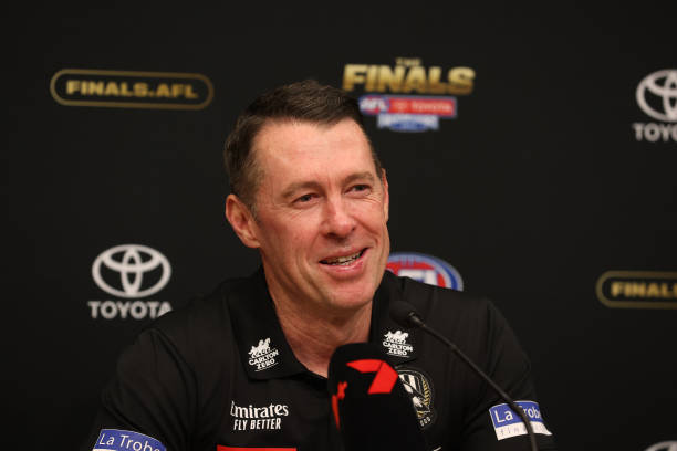 Collingwood Coach Craig McRae Addresses Latest Rumor Regarding Ban on Collingwood Players from Taking Pictures with Trade Target Bailey Smith