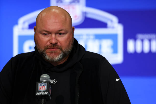 The reporter suggests that the New York Jets could be eyeing this position with the 10th overall pick.