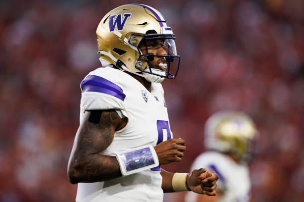 The Jets have been cautioned against acquiring a $21 million quarterback addition, with the warning being described as “very obvious.”