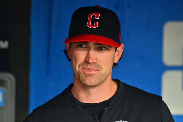 Guardians ace Shane Bieber has Tommy John surgery, future uncertain