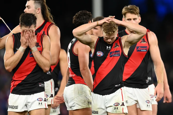 Essendon Coach Confirms Young Player’s Injury, Reveals Return…