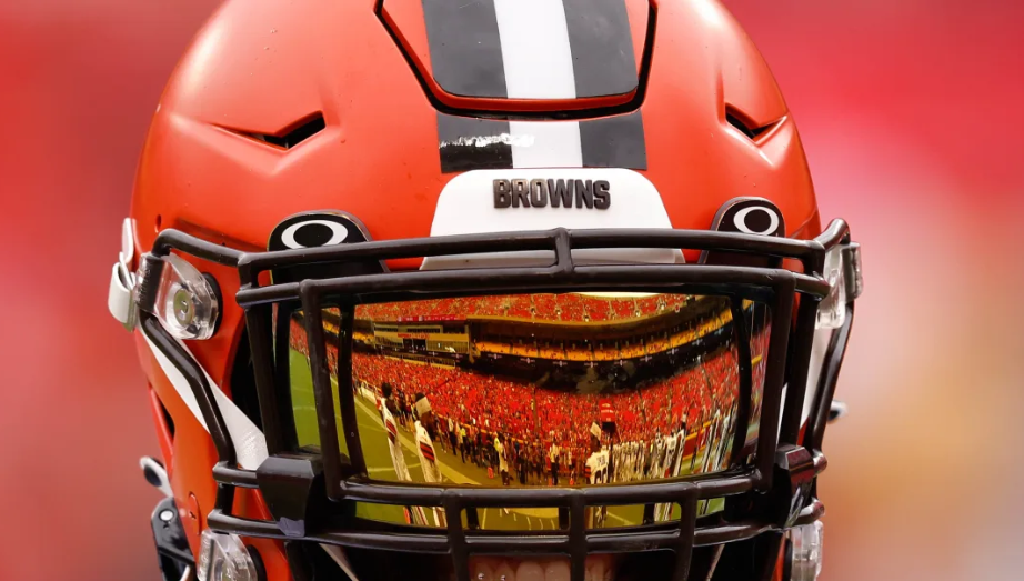 Final Understanding between  Cleveland Brown and a player who is currently in Rehab.