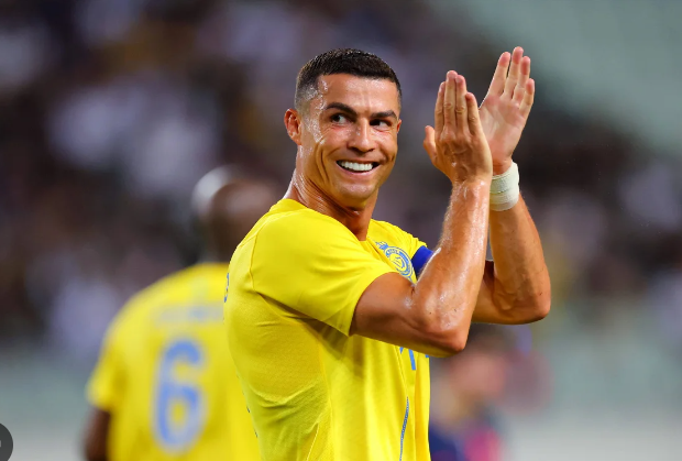 “Where there’s smoke, there’s fire” – Cristiano Ronaldo considering leaving Al Nassr for THIS?