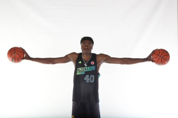 Kansas Lands Top Prospect Flory Bidunga, Excitement Builds as Star Recruit Expresses Admiration for Coach Bill Self!