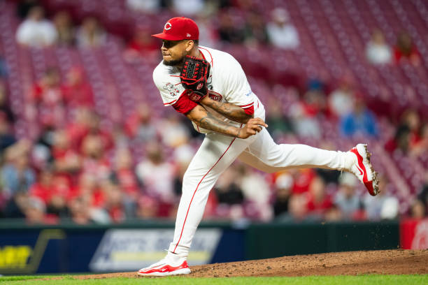 Unexpected Roster Adjustment by the Reds opens the Path for the Comeback of their Starting Pitcher.