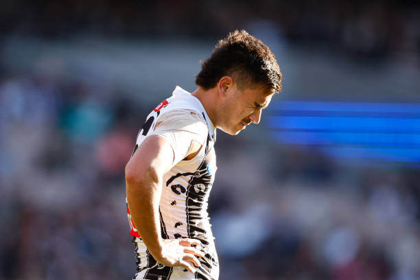 Collingwood Forwards Will Hoskin-Elliott and Reef McInnes Face Setbacks in Tough Crows Clash