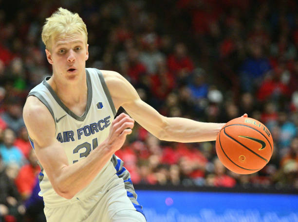 Texas Longhorns’ Air Force Transfer Target Rytis Petraitis Announces Decision