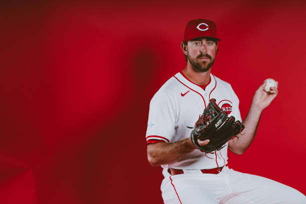 Phillies Acquire Left-Handed Pitcher Tyler Gilbert from Reds