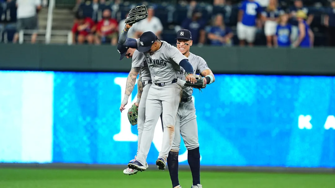 Red Sox Fans Disheartened as Yankees Go All-In While Boston…