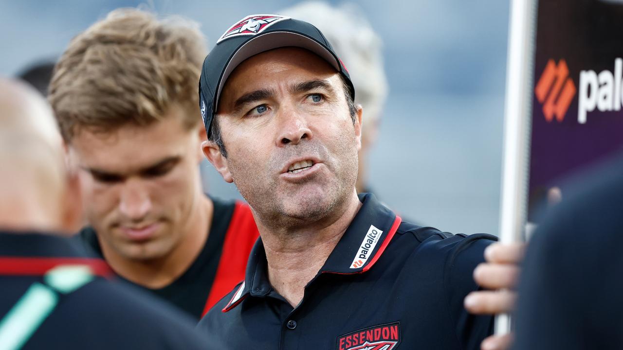 Bombers Coach Backs Star Amid Controversy, Formidable Player Peaks
