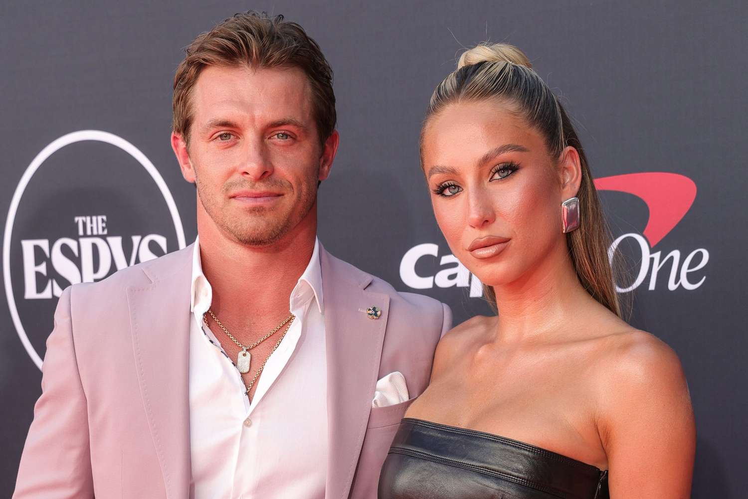 Miami Dolphins Wide Receiver Braxton Berrios Reveals Relationship Wisdom from Head Coach Mike McDaniel in Rediscovered Interview