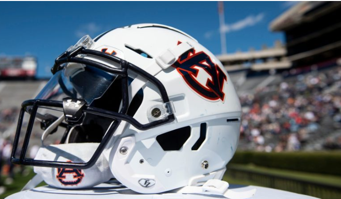 Breaking News: Michigan Football Star Nate Marshall Signs with Auburn ...