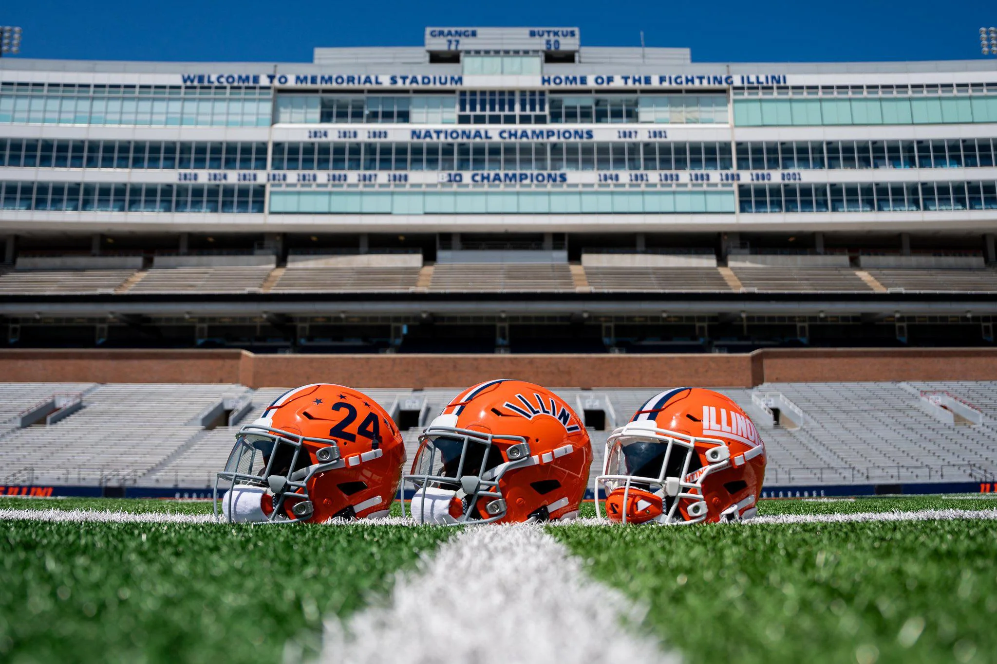 Two Illinois Players Nominated for 2025 College Football Hall of Fame
