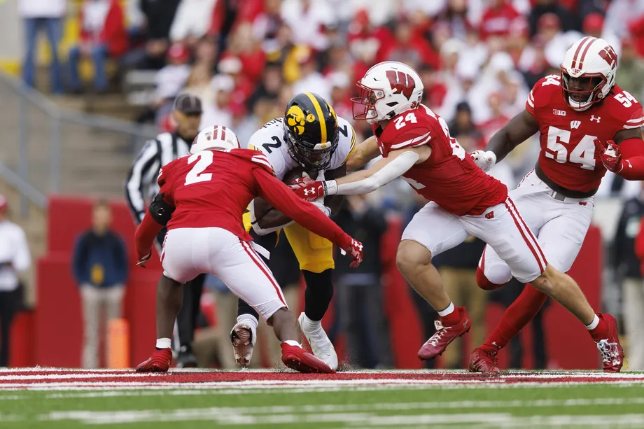 BREAKING: Illinois three-star CB Jahmare Washington commits to the Badgers
