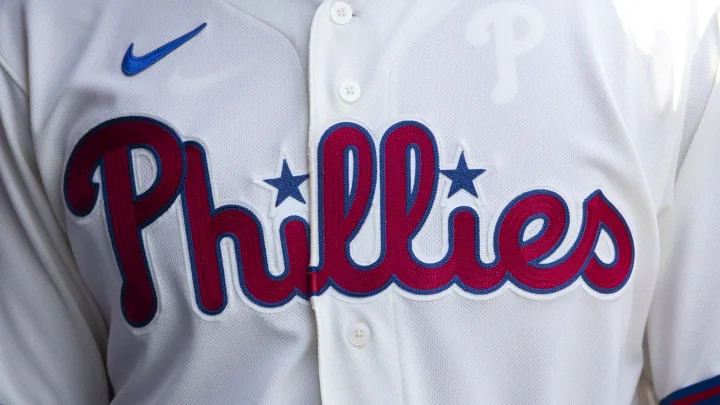 Breaking News: “Tello Secures Blockbuster Deal with Philadelphia Phillies”