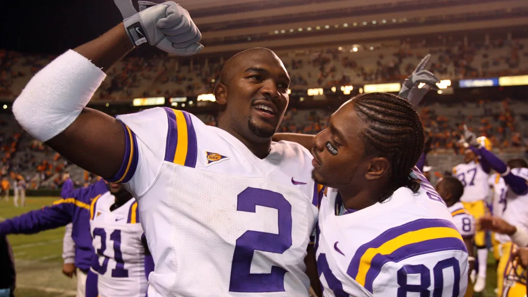 Breaking News: LSU star sued for stealing $100,000 gratuity…
