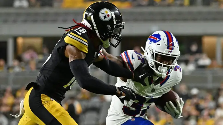 Steelers have released veteran cornerback Anthony Averett (left).