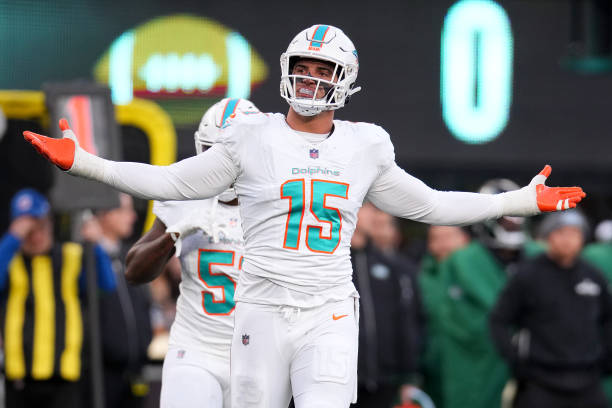Jaelan Phillips #15 of the Miami Dolphins