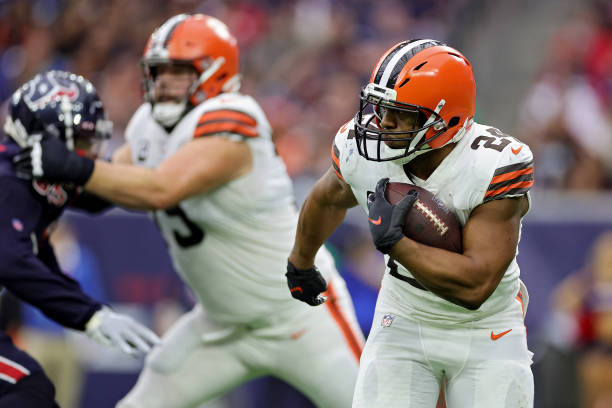 Browns Star Gives Hopeful Update on Comeback as Team Prepares for Key Preseason Matchup