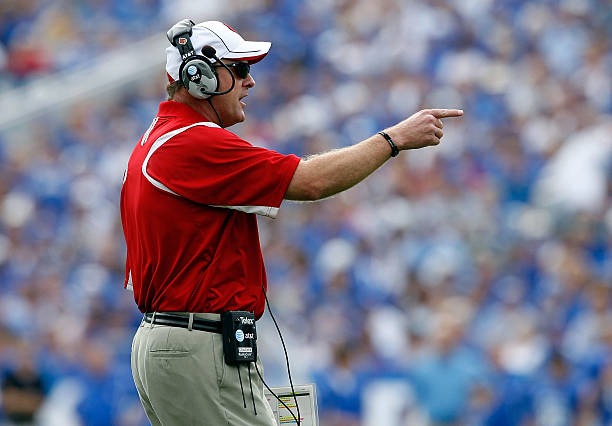 Former Louisville Football Coach Steve Kragthorpe has Passed Away