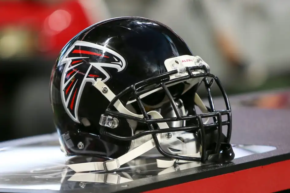 Heartbreak For Atlanta Falcons: Star Running Back Back Out 6-8 Weeks After Surgery