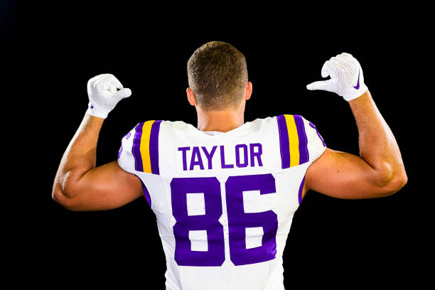 Breaking News: Veteran Tightend Announces Exit from LSU Tigers.