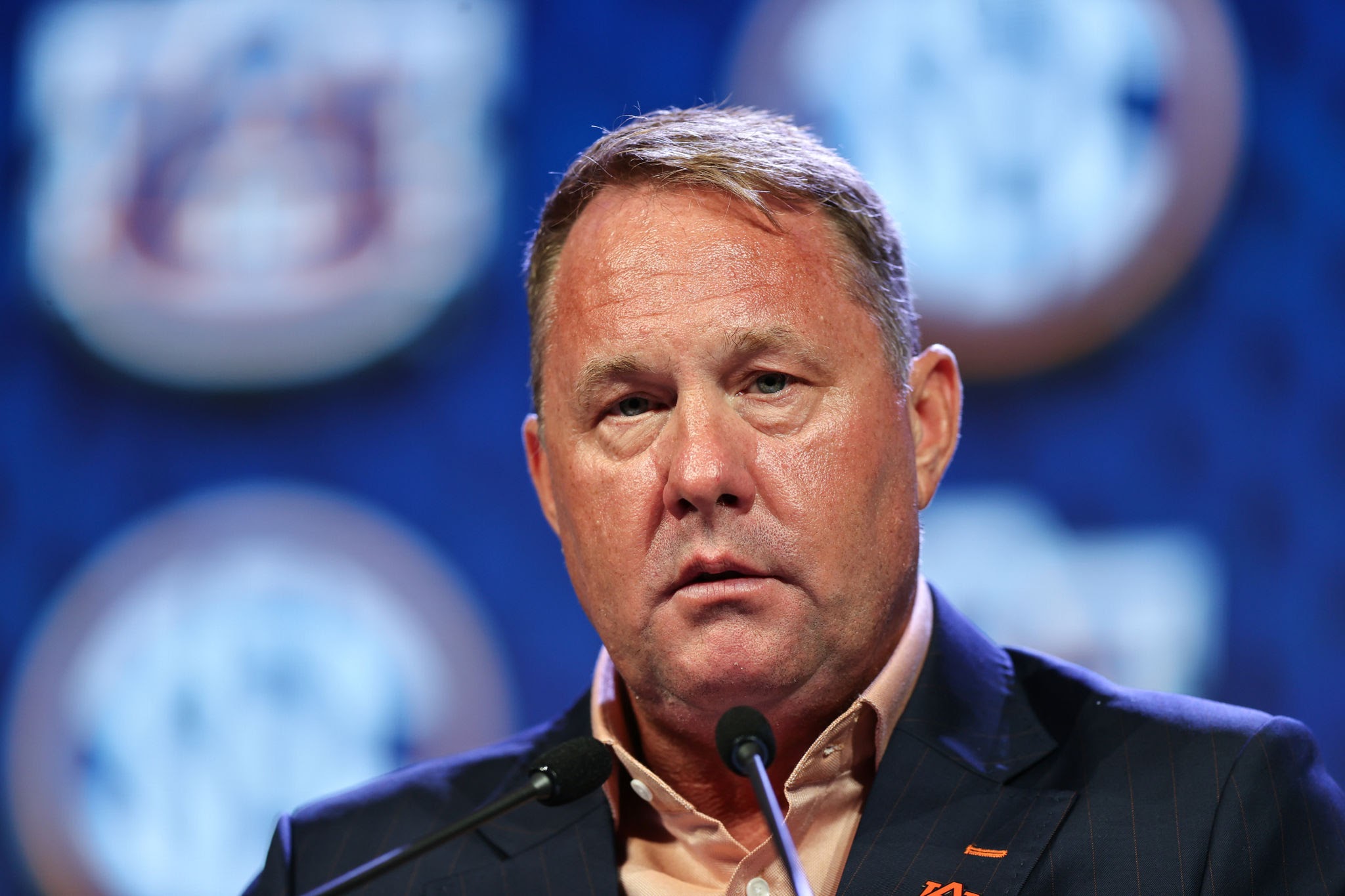 Depth Chart Shock: Auburn Coaches Names New Starting Quarterback.