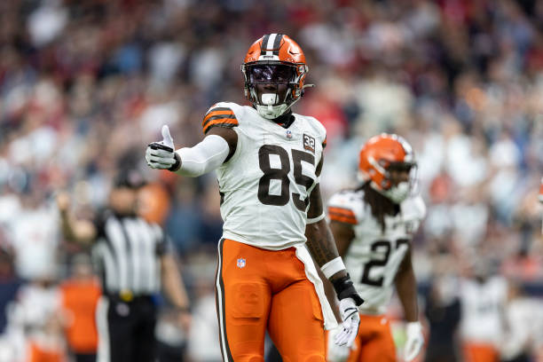 Tight end David Njoku #85 of the Cleveland Browns