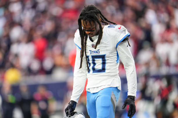 Titans Star Receiver Suffer Devastating Pre-Season Injury
