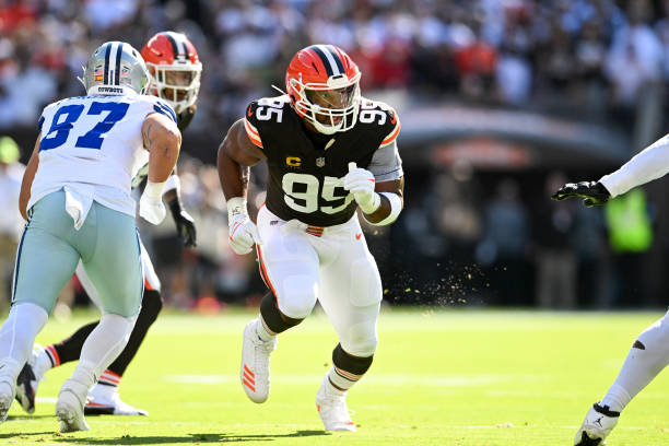 Browns Receive Concerning Update on Myles Garrett’s Aggravated Foot Injury