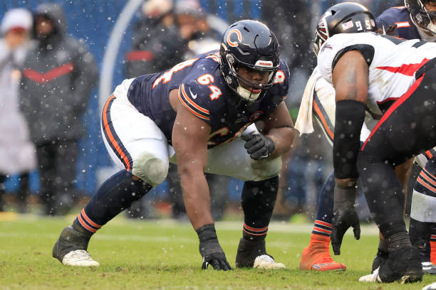 Nate Davis #64 of the Chicago Bears