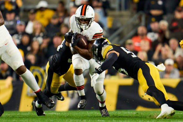 Nick Chubb #24 of the Cleveland Browns