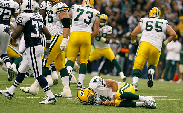 Packers  Season Cut Short by Serious Knee Injury
