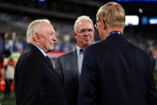 Jerry Jones Breaks Silence on Key Decision After Cowboys’ Lackluster Start