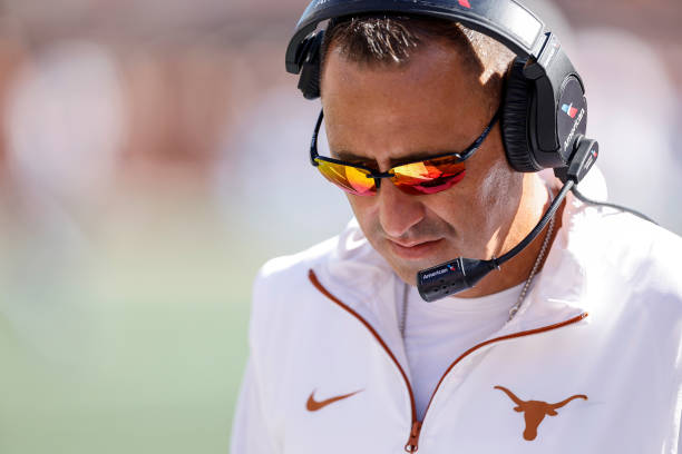 Report: Texas Longhorns Receive Key Injury Update Ahead of Rivalry Showdown