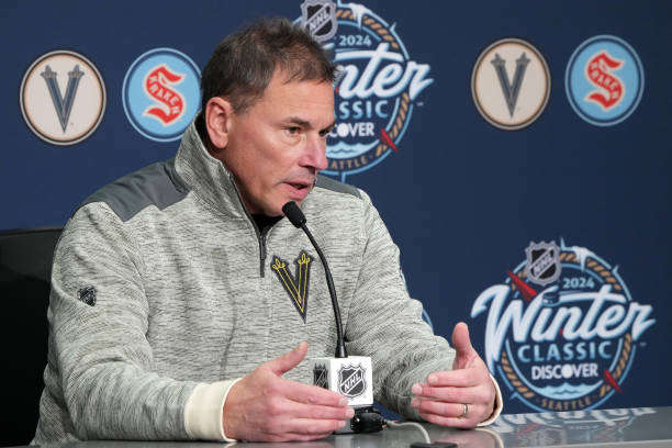 Golden Knights Coach’s Desperate Move: Signs Star Player for a Staggering $70.6 Million